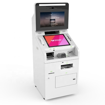 O quiosque video da máquina do caixa do banco para o cartão dispensa o depósito do dinheiro para retirar o serviço de transferência